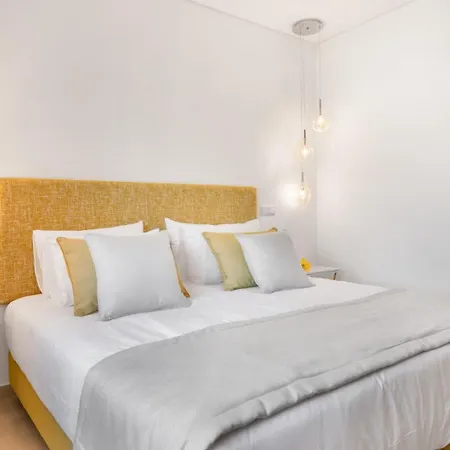 Yellow Ocean View, Porto De Mos Vr38 Apartman