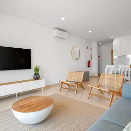 Daire Yellow Ocean View, Porto De Mos Vr38 Lagos