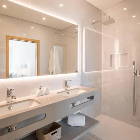 Yellow Ocean View, Porto De Mos Vr38 Daire Lagos