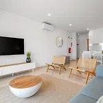 Апартаменты Yellow Ocean View, Porto De Mos Vr38 Лагуш